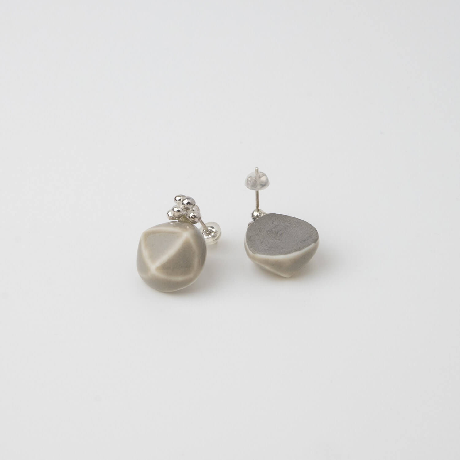 ピアス・イヤリング