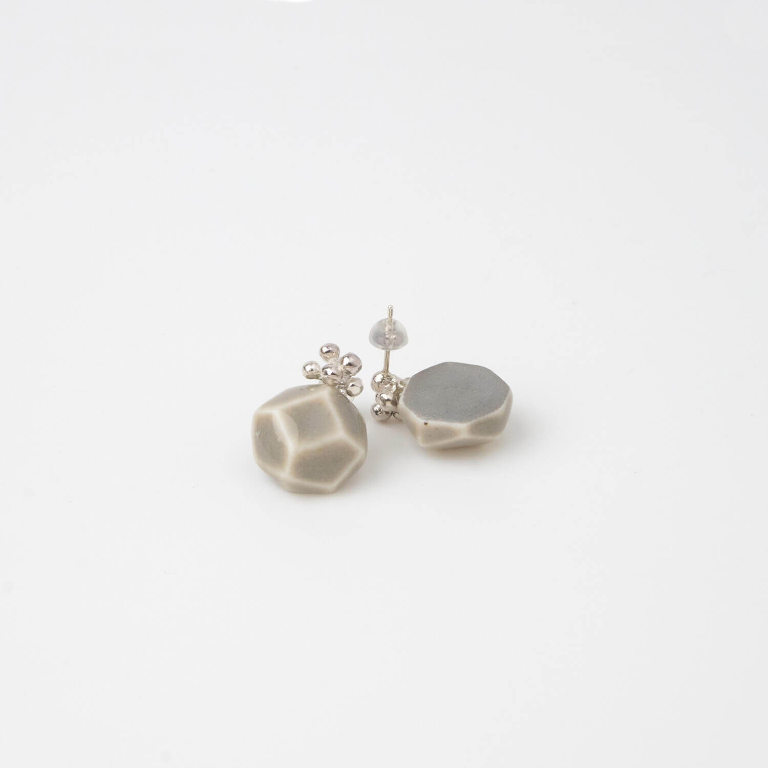 ピアス・イヤリング